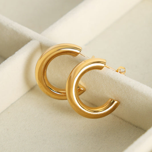 Gold Mini Hoop | Woman Earrings | Luxe Loops Ladibelle