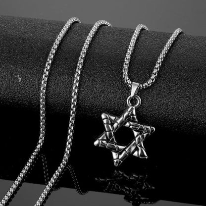 Silver Star Charm | Man Necklace | Stellar Edge Ladibelle