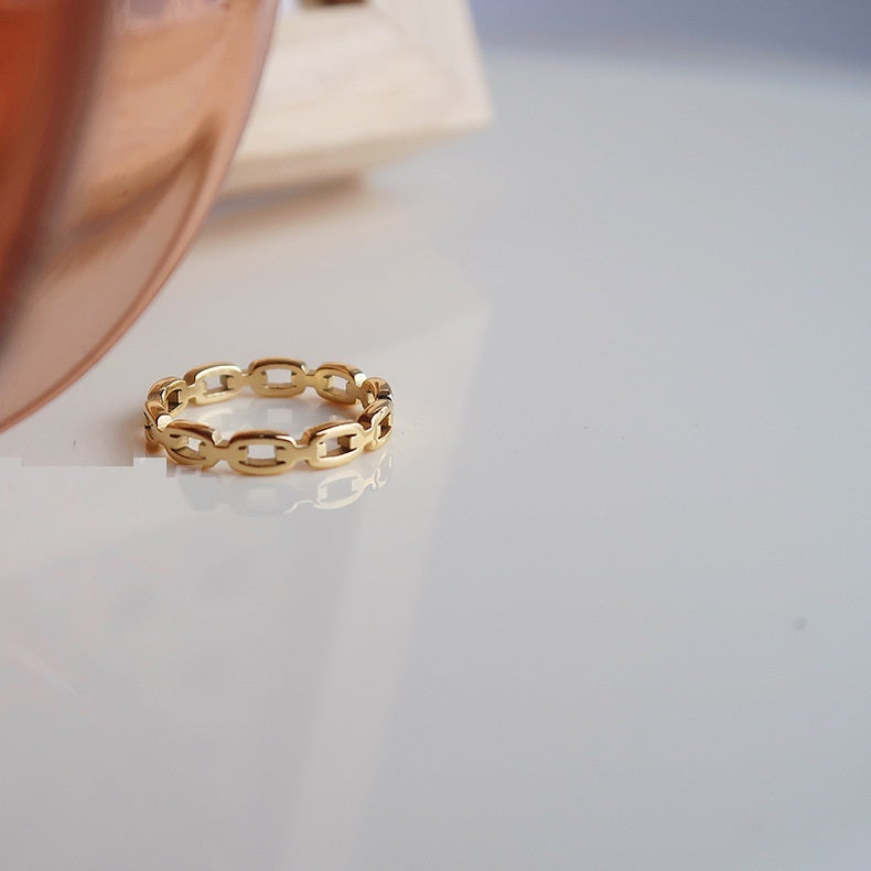 Gold Chain Link Design | Woman Ring | Linked Luxe Ladibelle