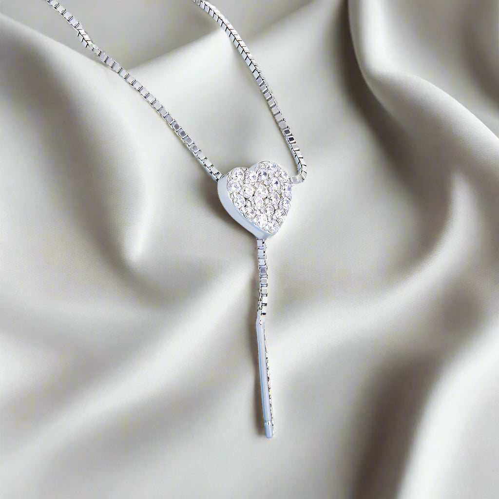 Silver Chain Heart Pendant | Woman Necklace | Lustrous Heart Ladibelle