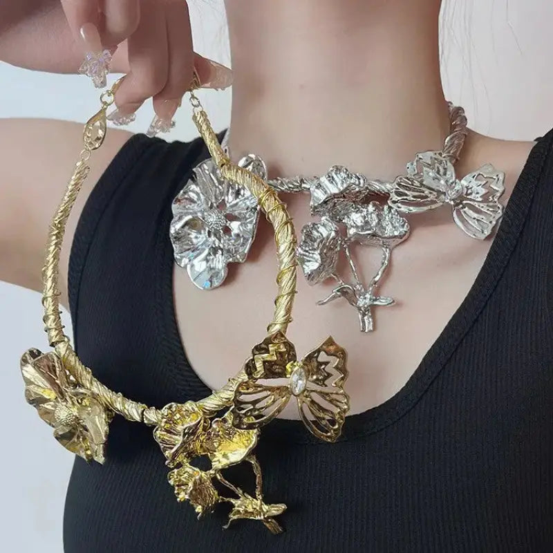 Gilded Blossom Vine - Necklace