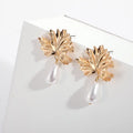 Medium Gold Pearl Leaf Shaped | Woman Earrings Golden Bloom Ladibelle