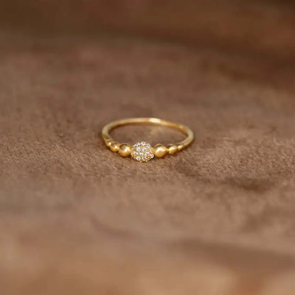 Radiant Gold Round Ring - US 5