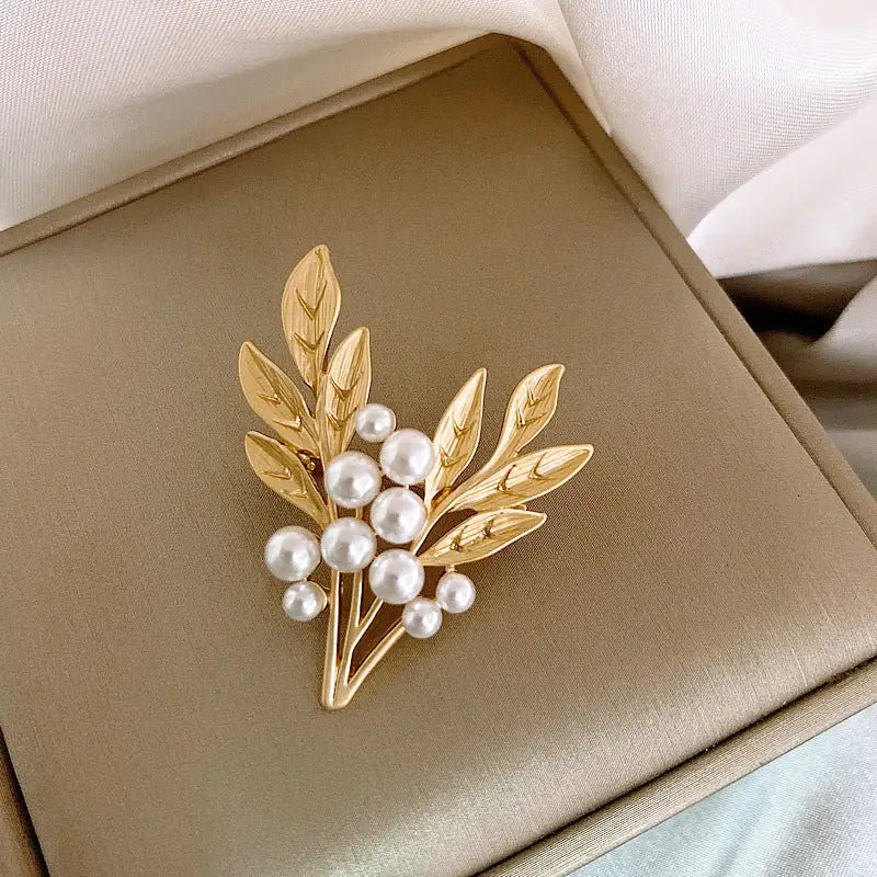 Vintage Pearl Leaf Elegance Brooch